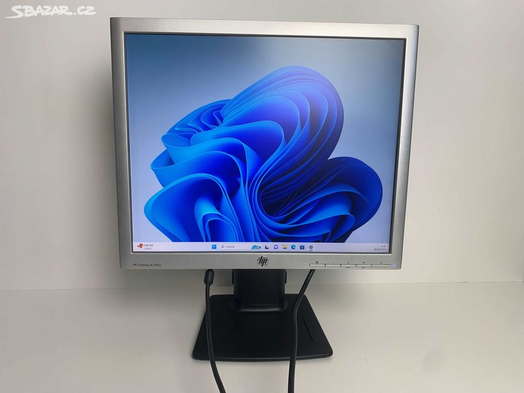 HP Compaq LA1956x - LED monitor 19" Záruka 1 rok