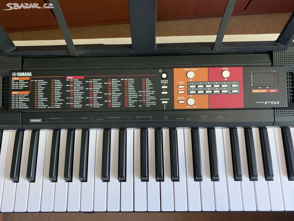 Klávesy Yamaha PSR-F51