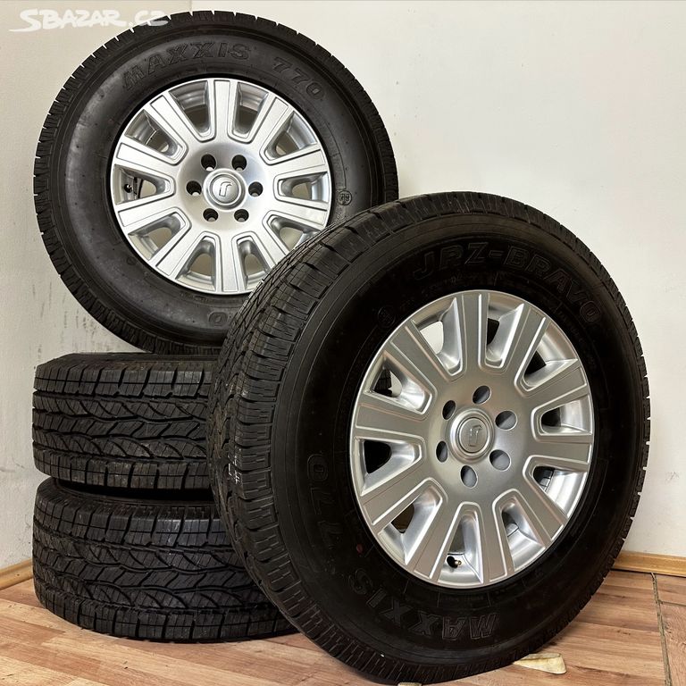 TOYOTA LC/HILUX 6x139,7 R18 ET30+ZIMNÍ 275/70R18