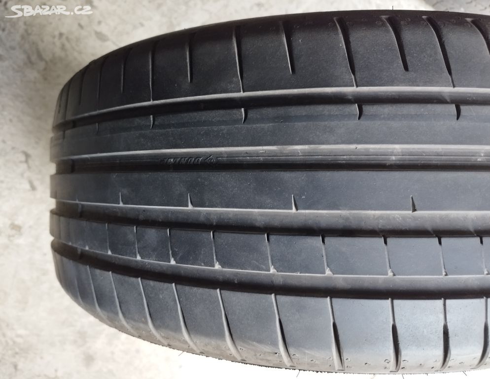 1KS Dunlop SportMaxx RT2 215/40 R18