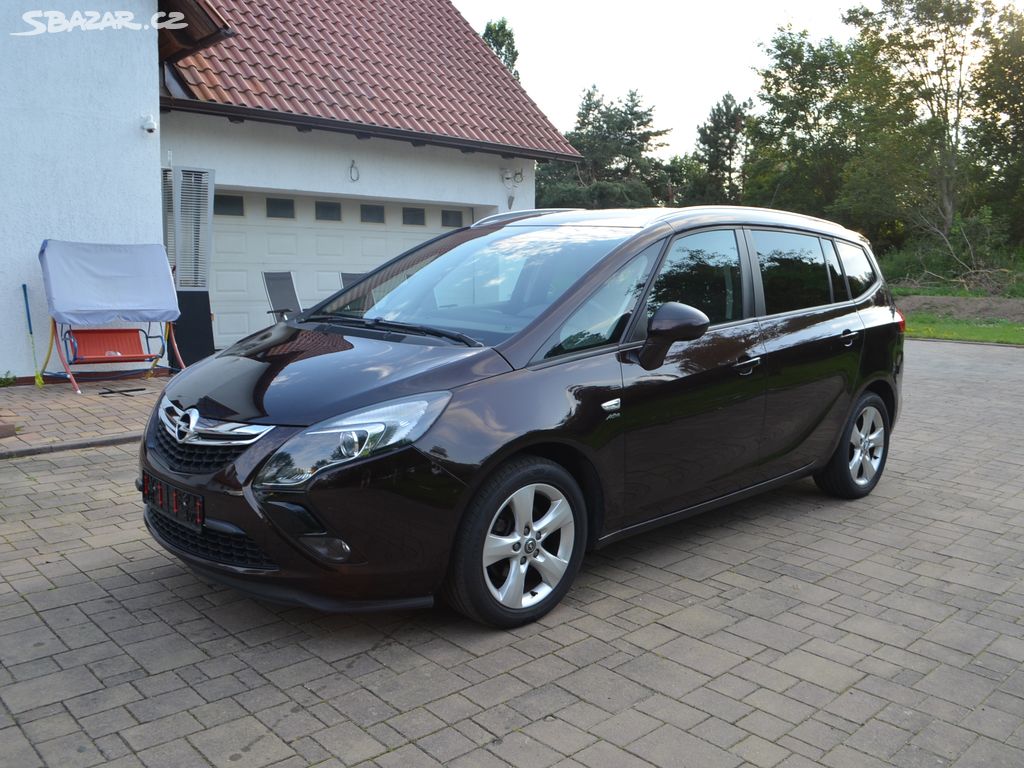 PRODÁM OPEL ZAFIRA TOURER 1.4 TURBO 7-MÍST 120.000