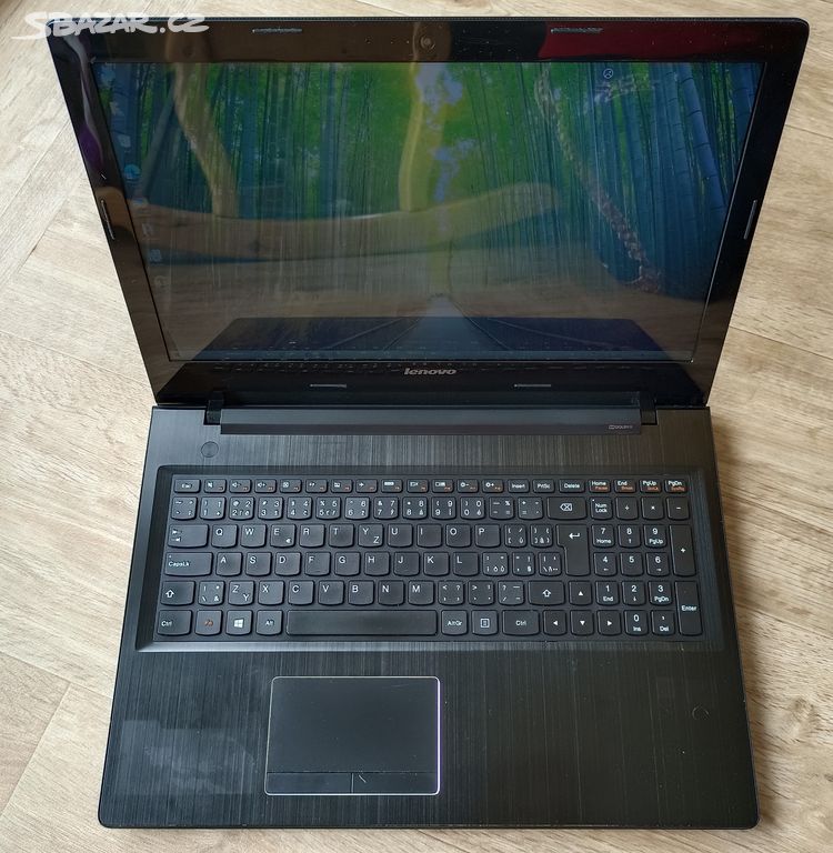 Lenovo Z50-75, 8GB RAM 256GB SSD, 10 jader, dvě GK