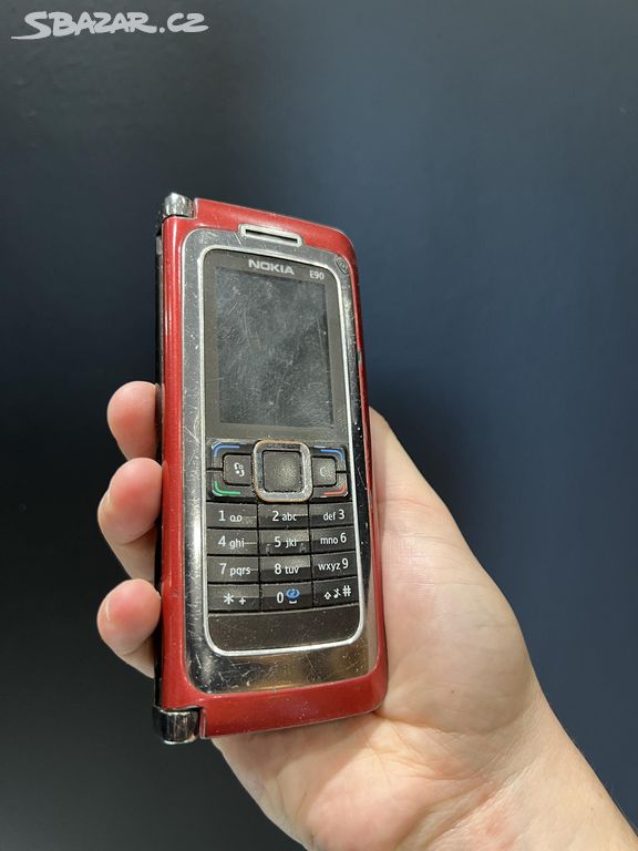 Nokia E90