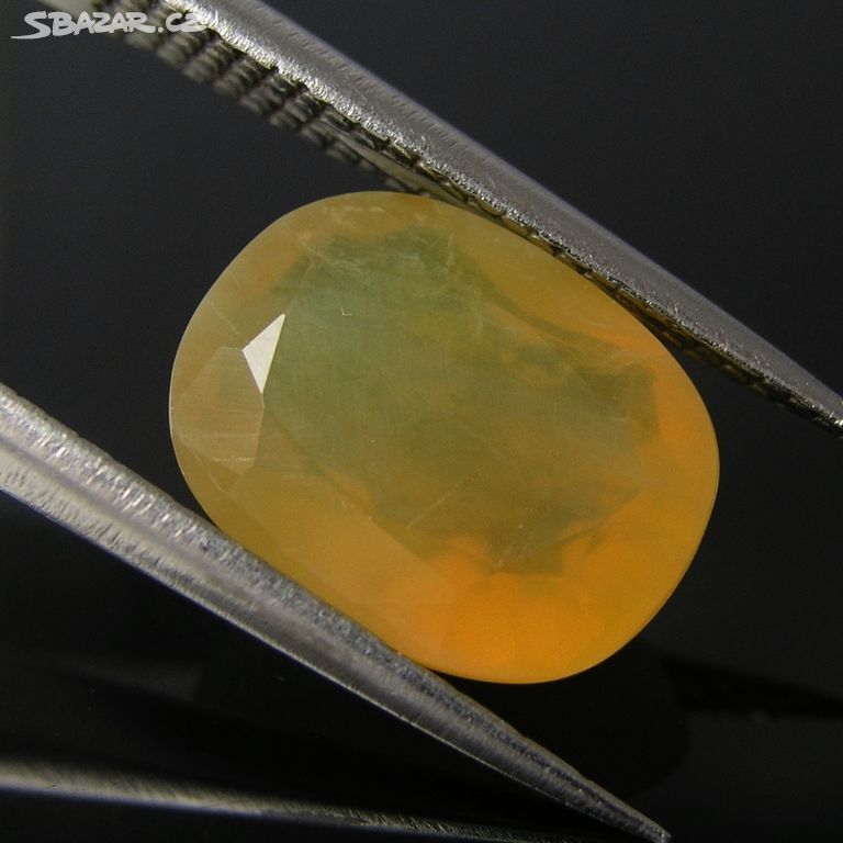 Opál ohnivý, ovál - 2,93 ct.