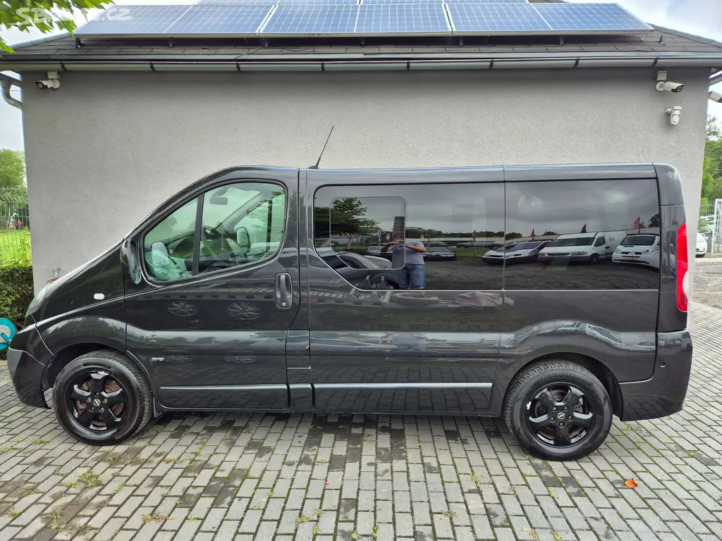 Opel Vivaro 2,0DCi Life Westfalia Obytný 399.999Kč - fotka 3
