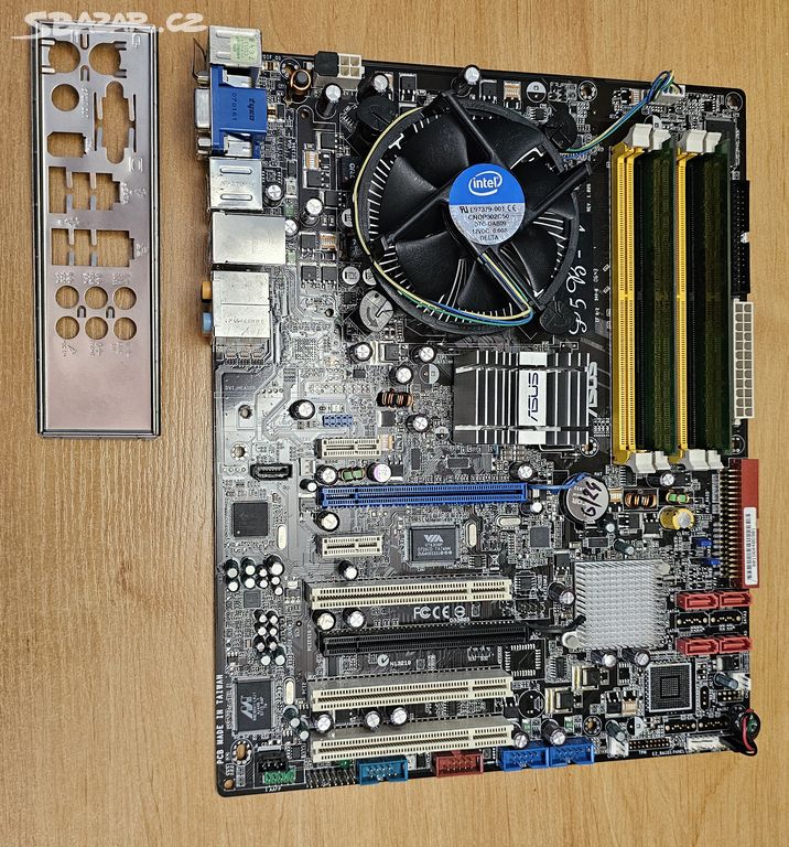 SET Základní deska + Intel Pentium E5800 + 2GB RAM