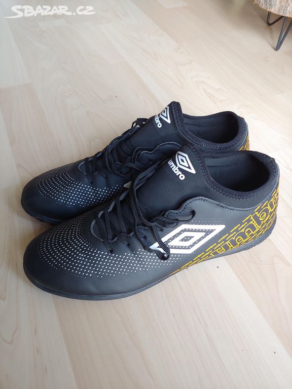 Boty Umbro 44