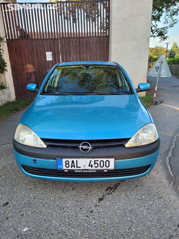 Opel Corsa 1,2. RV: 2002. Koupeno nové v ČR.