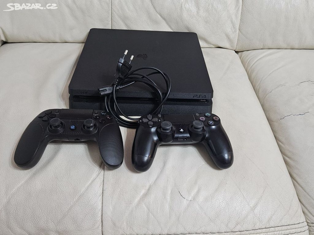 PS4 Slim 1 TB