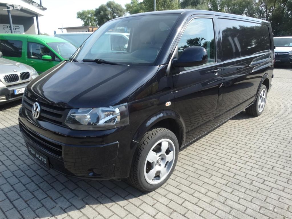 Volkswagen Transporter, 2,0TDI 84KW L2H1 REGÁLY ALU18