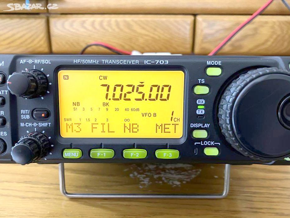 icom ic-703