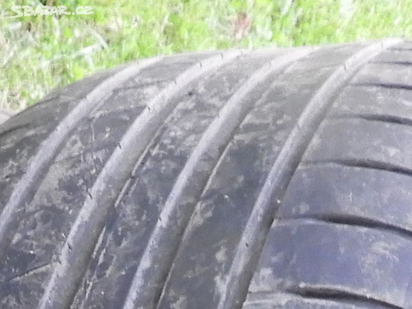 Sada letních pneu Goodyear 215/55 R16