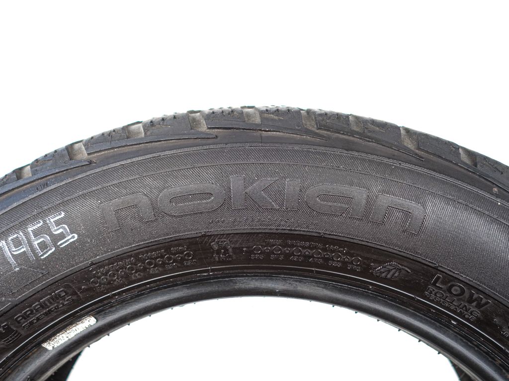 Zimní pneu 195/65/16C Nokian 4ks p7965