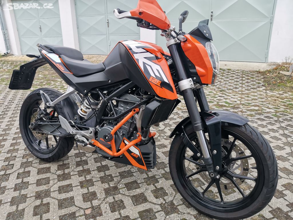 KTM 125 Duke (2015)