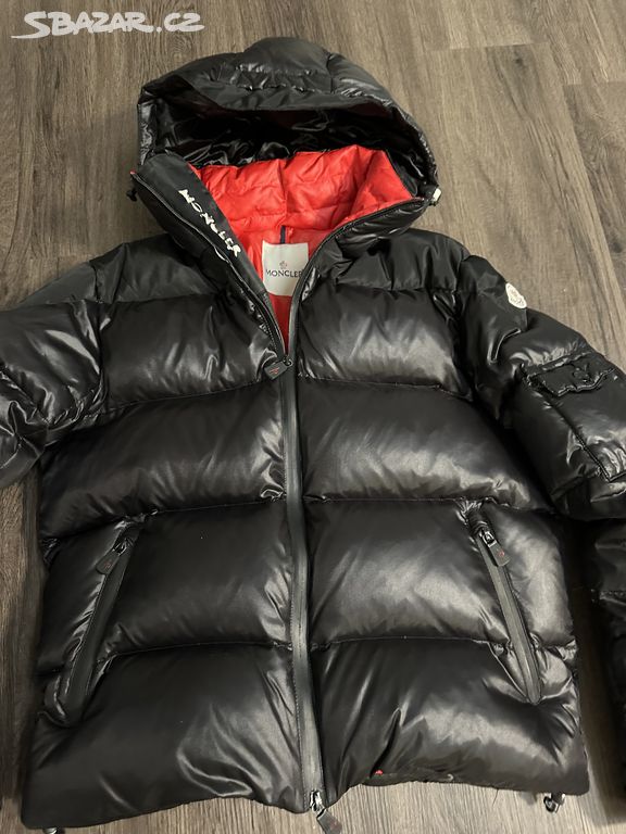 panska zimni bunda Moncler vel M