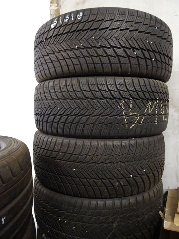 Zimní pneu Bridgestone LM001, 245/45/20, 4 kusy, 7