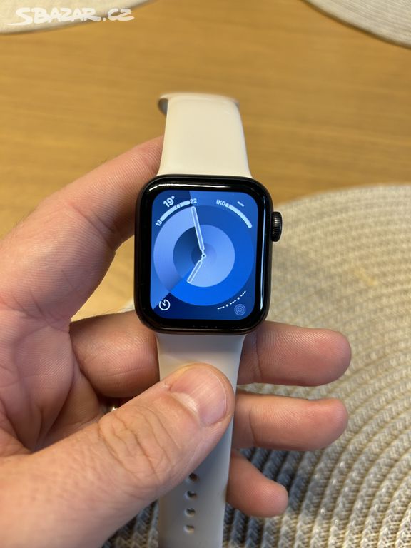 Apple Watch SE 40 mm, Space grey