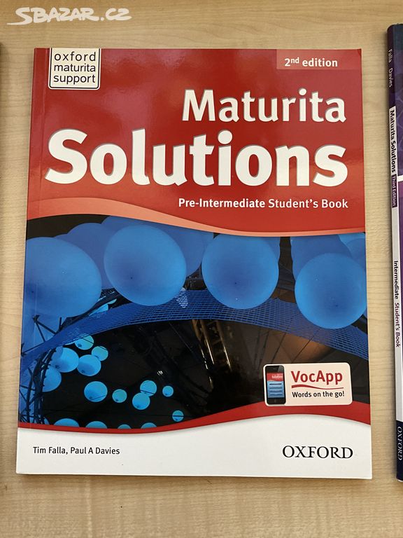 Učebnice Maturita solutions Pre-intermediate book