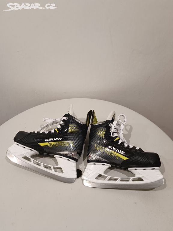 Hokejové brusle Bauer VAPOR X4