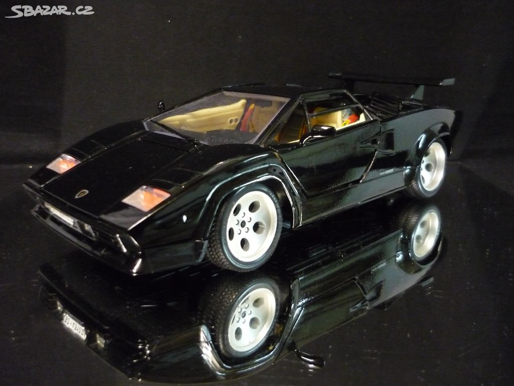 Lamborghini Countach černý Bburago 1/18