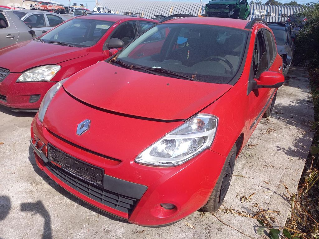 Renault Clio III 1.2 ( D4FH7 ) r.2009 červená