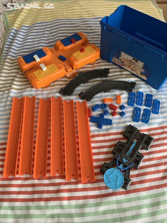 HotWheels krabice Track Builder