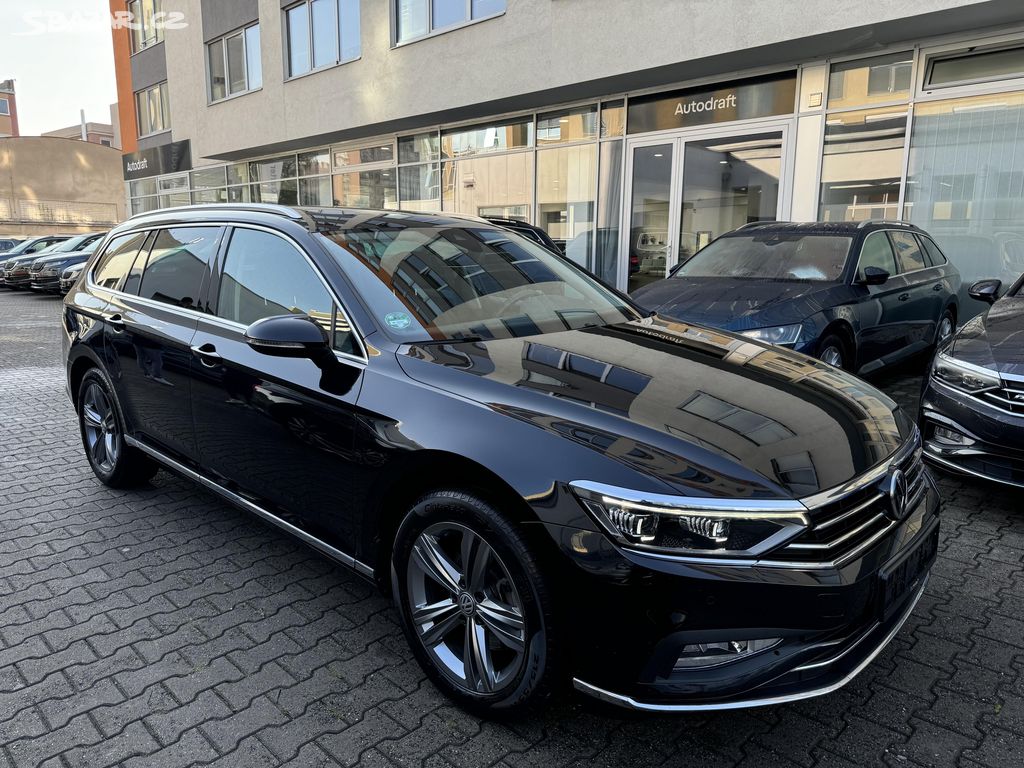 VW Passat B8 2.0 TDI 140kW DSG Panorama ACC Matrix