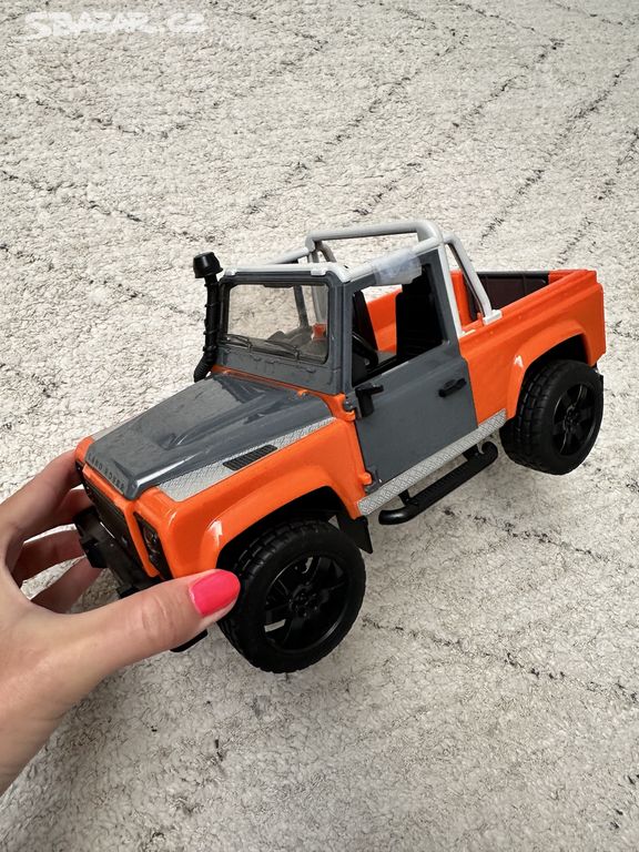 model auta Plastový Land Rover Defender pick up