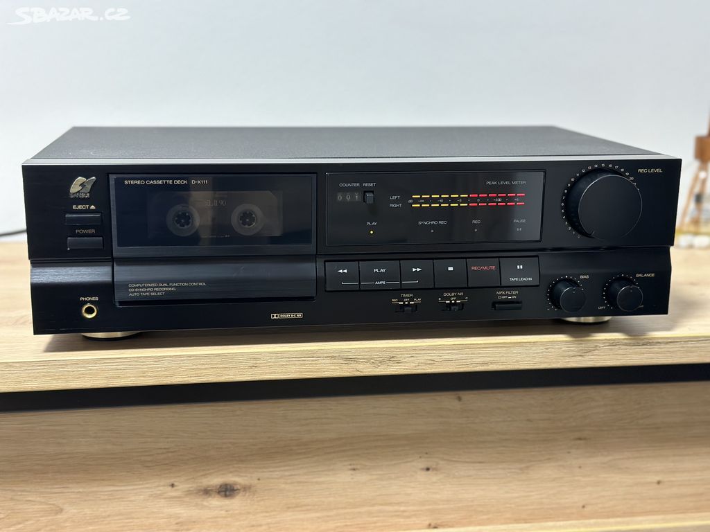 SANSUI D-X111 LEVNÝ STEREO TAPE DECK !!