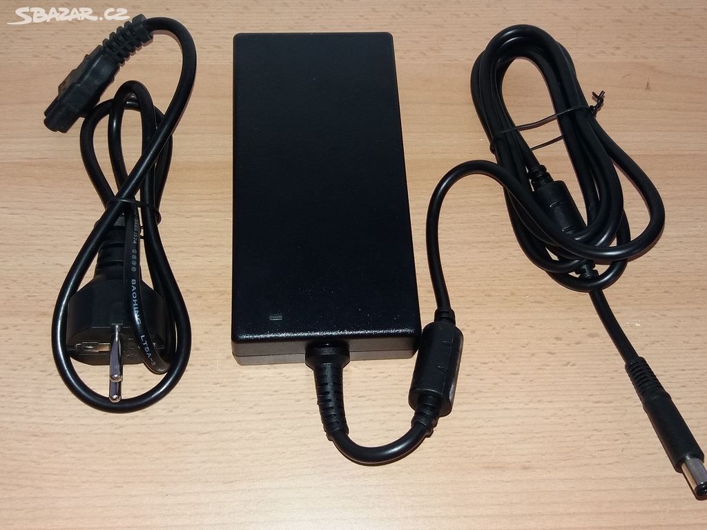 DELL Napájecí adaptér 130W