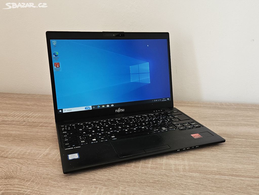 Fujitsu U939 (i5-8265U, 16 GB RAM, SSD) jen 0.9 kg