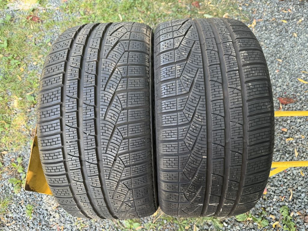 Zimní pneu 255 35 19 Pirelli 2ks