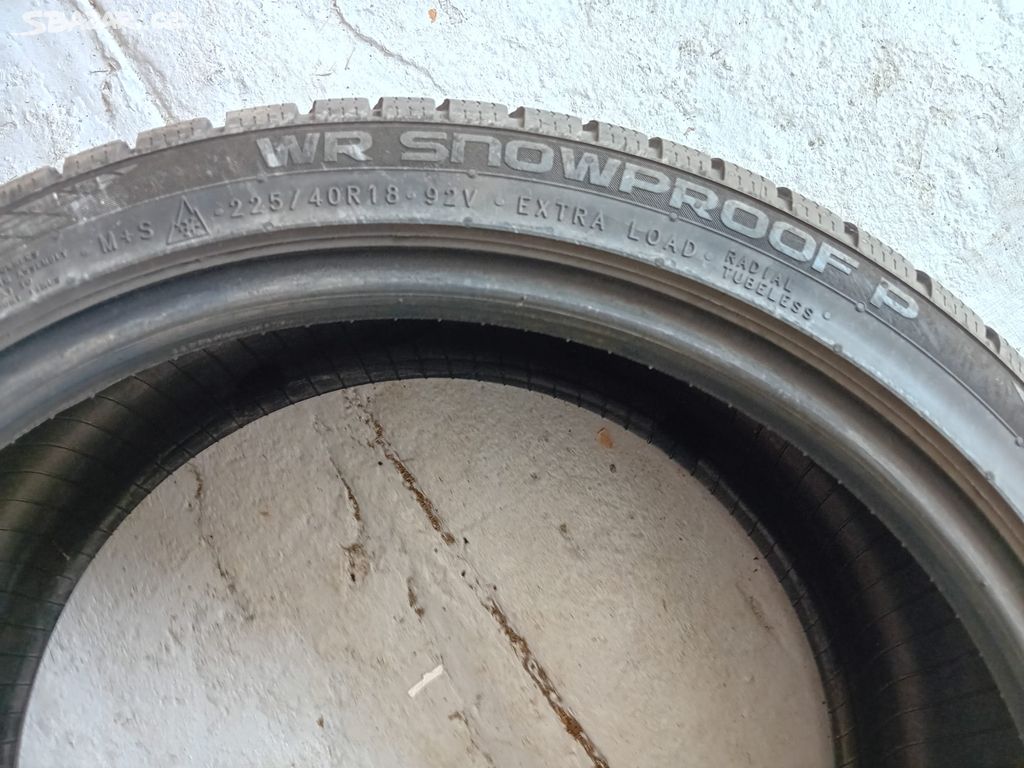 Zimní pneu Nokian WR Snowproof 225/40 R18