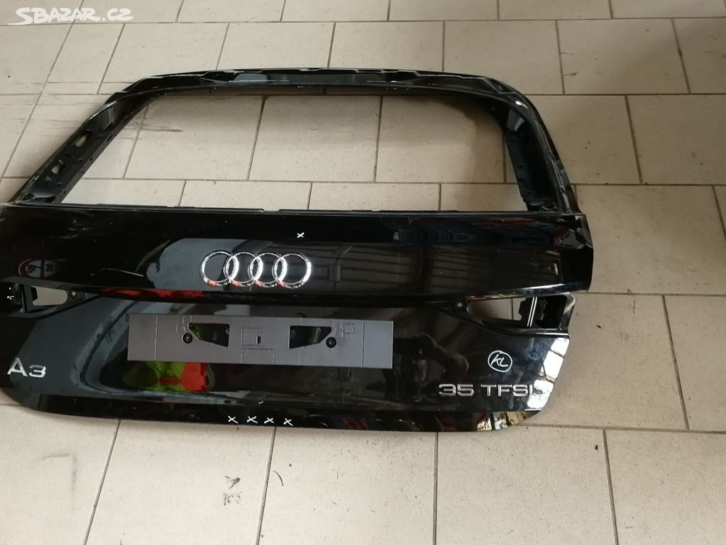 AUDI A3 8V , VÍKO KUFRU , 5 DVEŘE