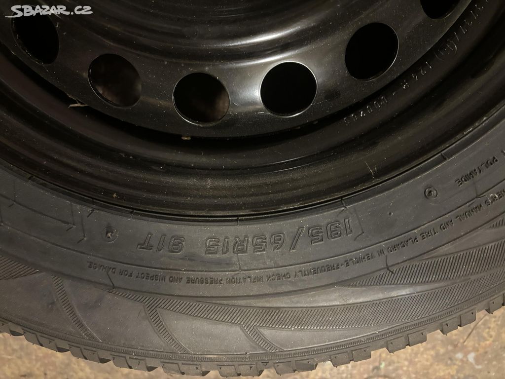 Zimni pneu 195/65 R15 91T