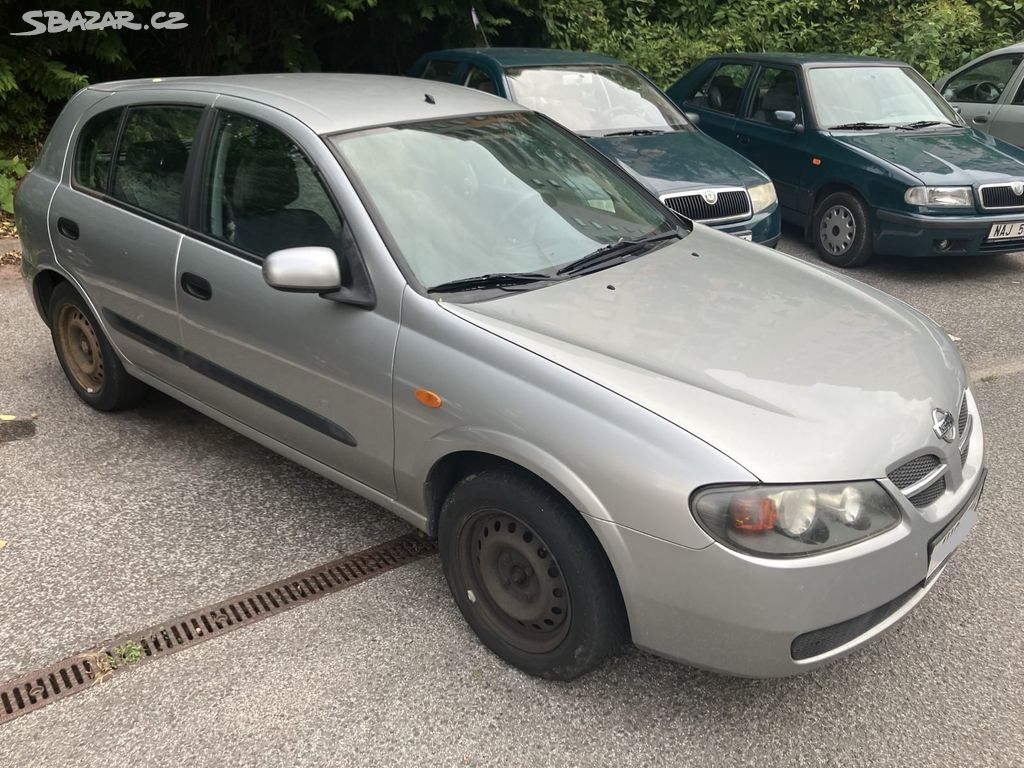 NISSAN Almera 1.5, benzin, hatchback