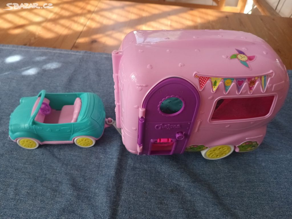 Auto a karavan Mattel