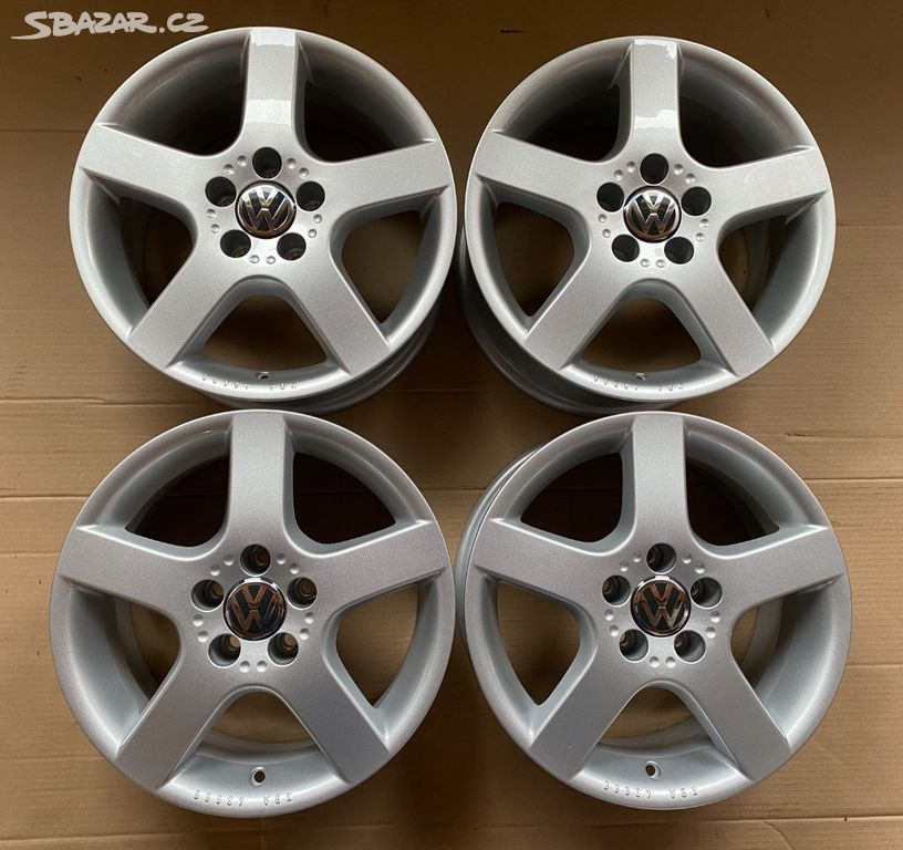 nová originální alu Volkswagen 15", rozteč 5x100