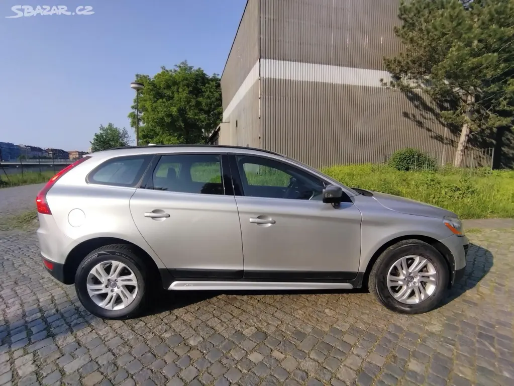 Volvo XC60, 2.4D / 120 kW, 4×4, 2011 - fotka 3