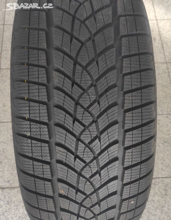 275/50 R20 113 V Goodyear Ultra gripperforman