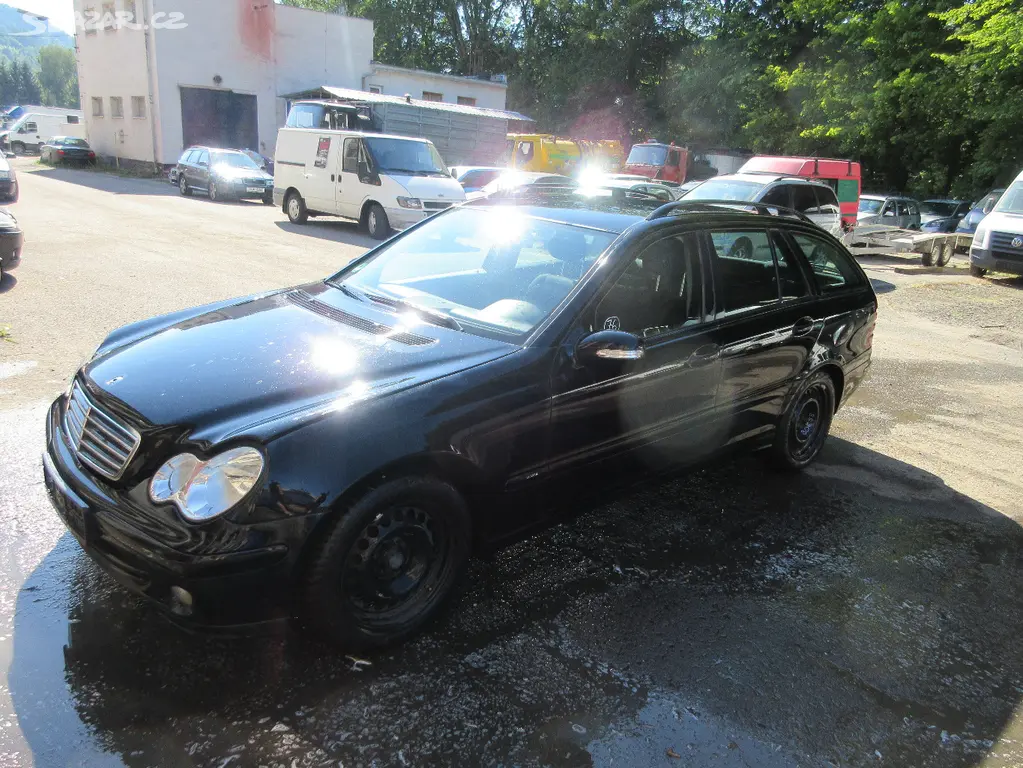 MERCEDES BENZ 220 CDI