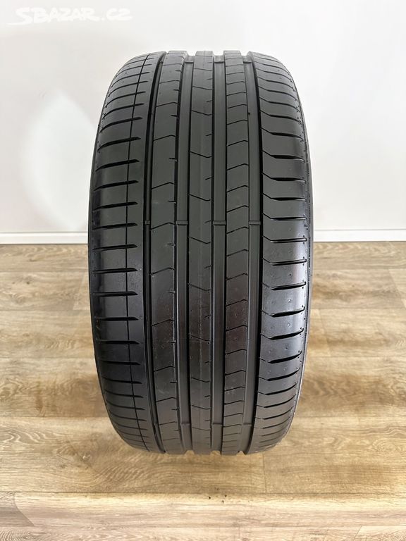 2x zánovní letní Pirelli 265/40/21