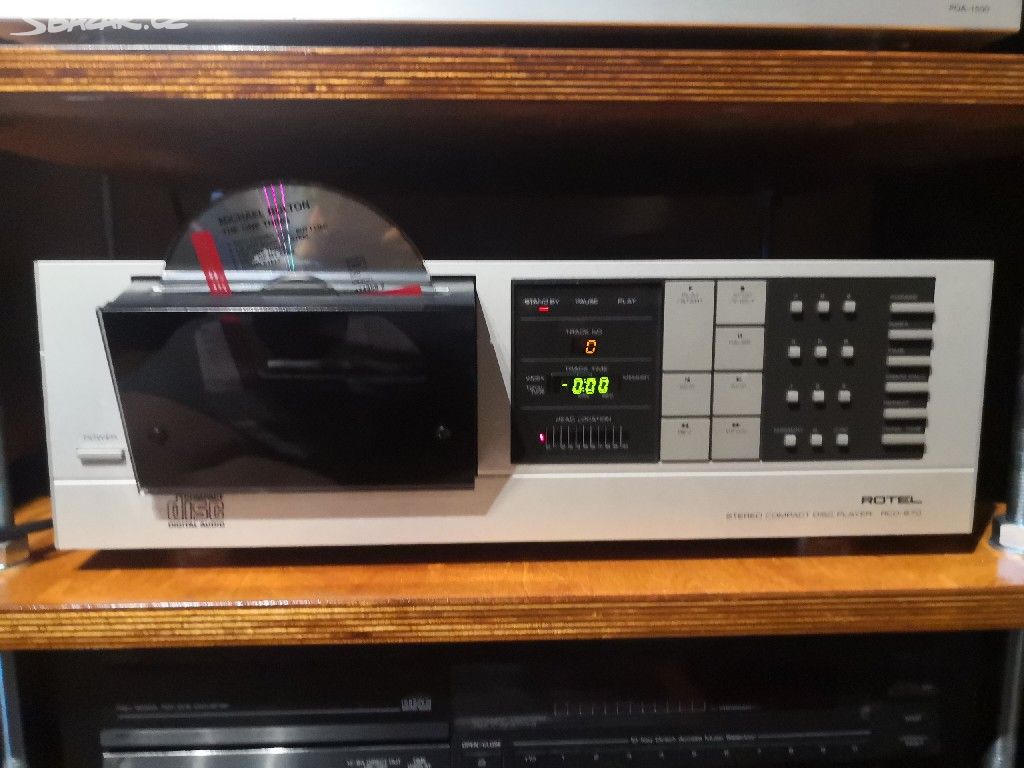 Raritní CD přehrávač Rotel RCD-870 ze sbírky
