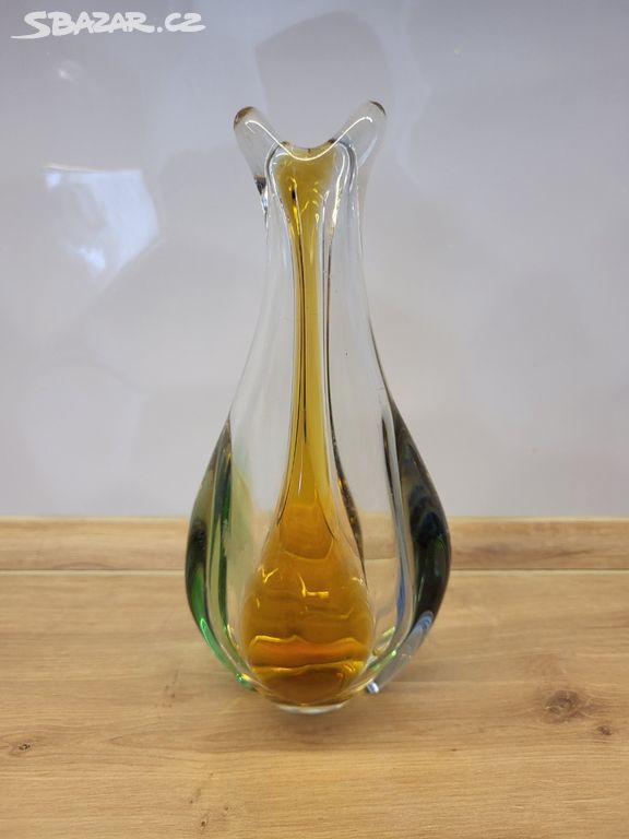 Váza hutní sklo 60.léta - Karel Zemek