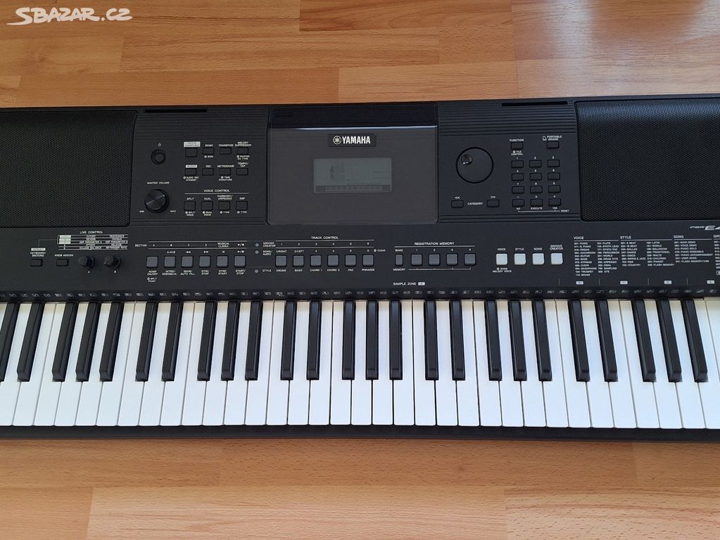 Yamaha PSR-E463 zánovní keyboard