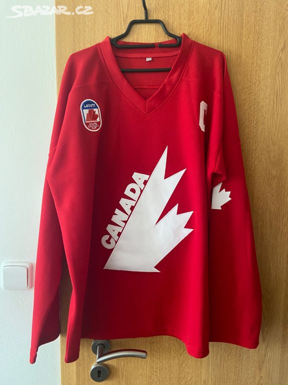 Kanadský hokejovy dres