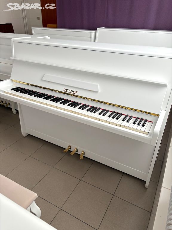 Klavír - české bílé piano Petrof 012PB