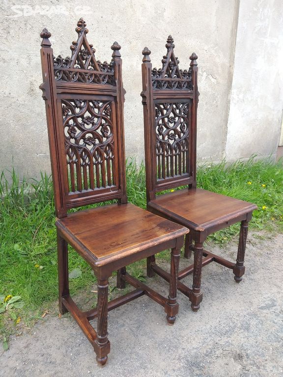 Neogotické star.židle...kol.r.1880-90..cena kus.