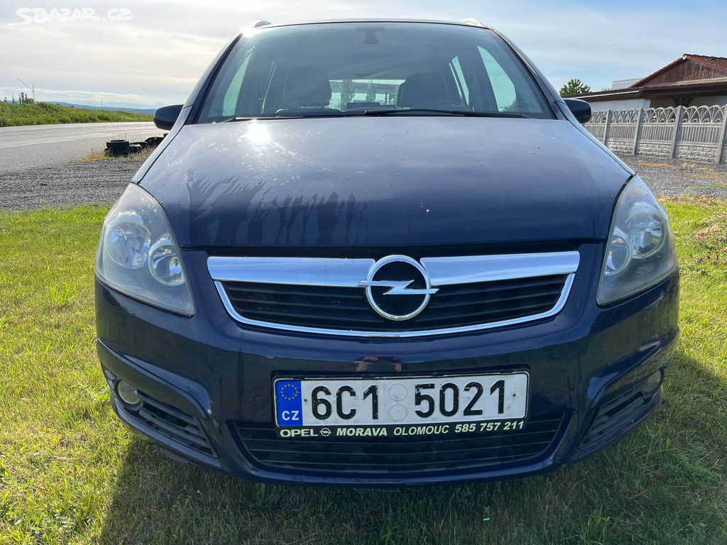 Opel Zafira 1,9cdti- 88kw, r. 08, klima