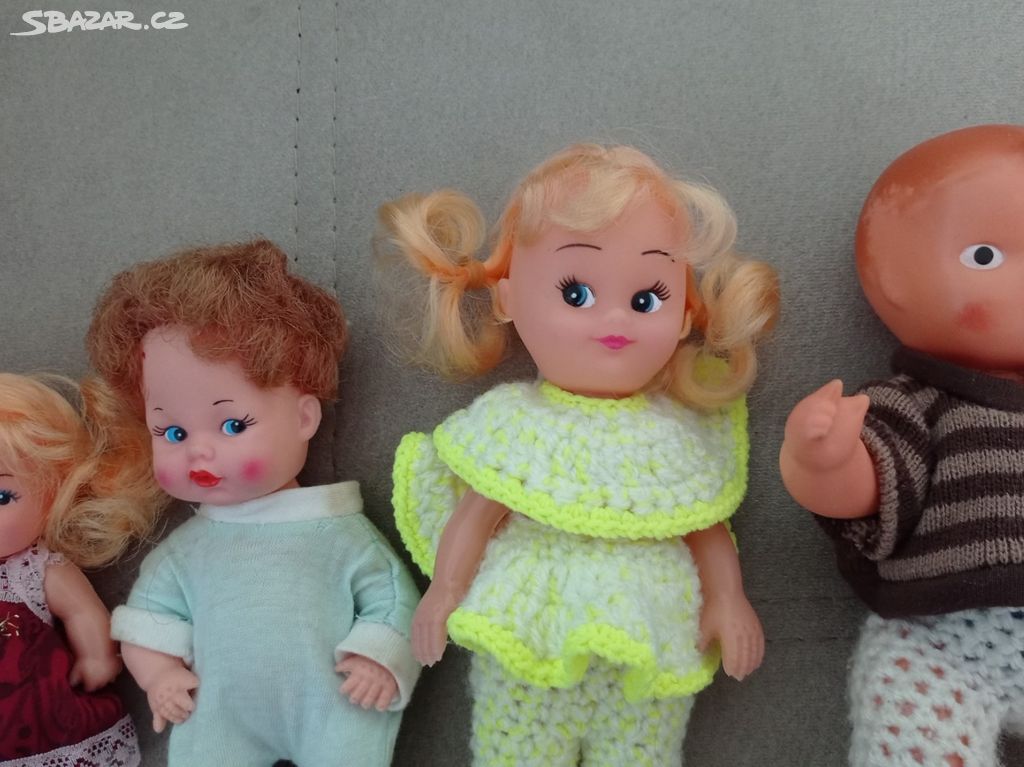 Staré sběratelské panenky